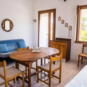 Casetta Delle Allodole Casa vacanze Santa Caterina Di Pittinuri (Sardinia)