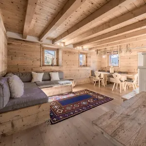 Nevesole - Charming Flat Near Dolomiti Slopes Appartamento San Vito di Cadore